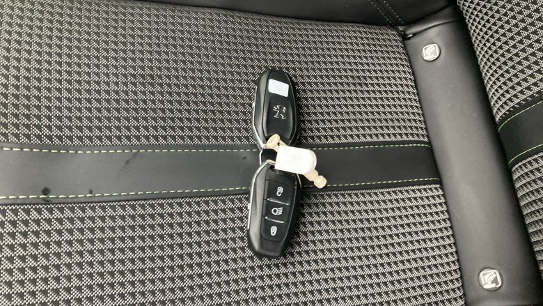 Peugeot 208 1.2 PureTech 100 GT 5dr Petrol Hatchback